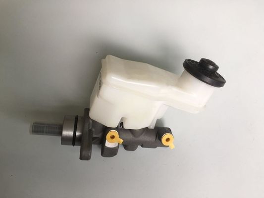 47201-0D080 47201-02388 Bremsmastersilinder passt FITS TOYOTA Vios ((AT) 2005 OE 47201-0D080 passt TOYOTA Soluna Vios 2006 ~ 2008 Bremsmastersilinder