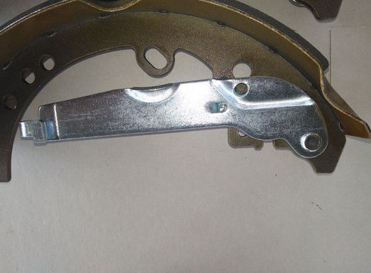 Trommel-Bremsbacken-Ersatz FN2809 Fortuner 04495-OK070